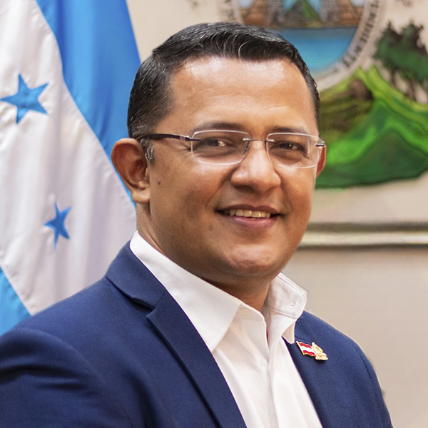 Ernesto Salomón Lezama Dávila